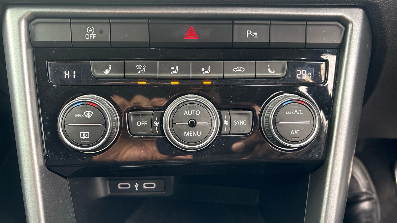 Used Volkswagen T-Roc 2021 for sale - 77651045: Photo 27