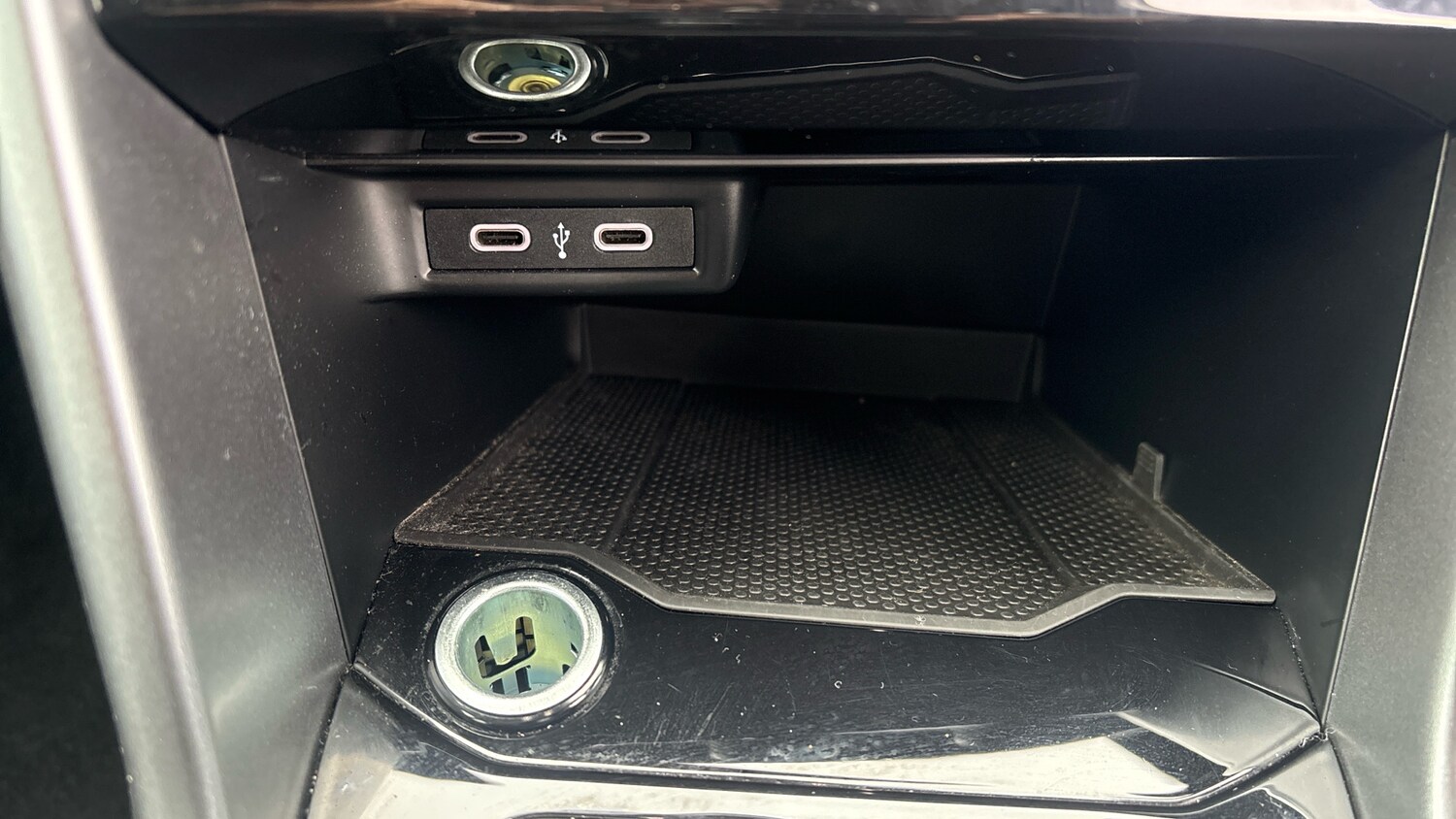 Used Volkswagen T-Roc 2021 for sale - 77651045: Photo 28