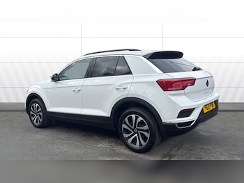 Used Volkswagen T-Roc 2021 for sale - 77651045: Photo