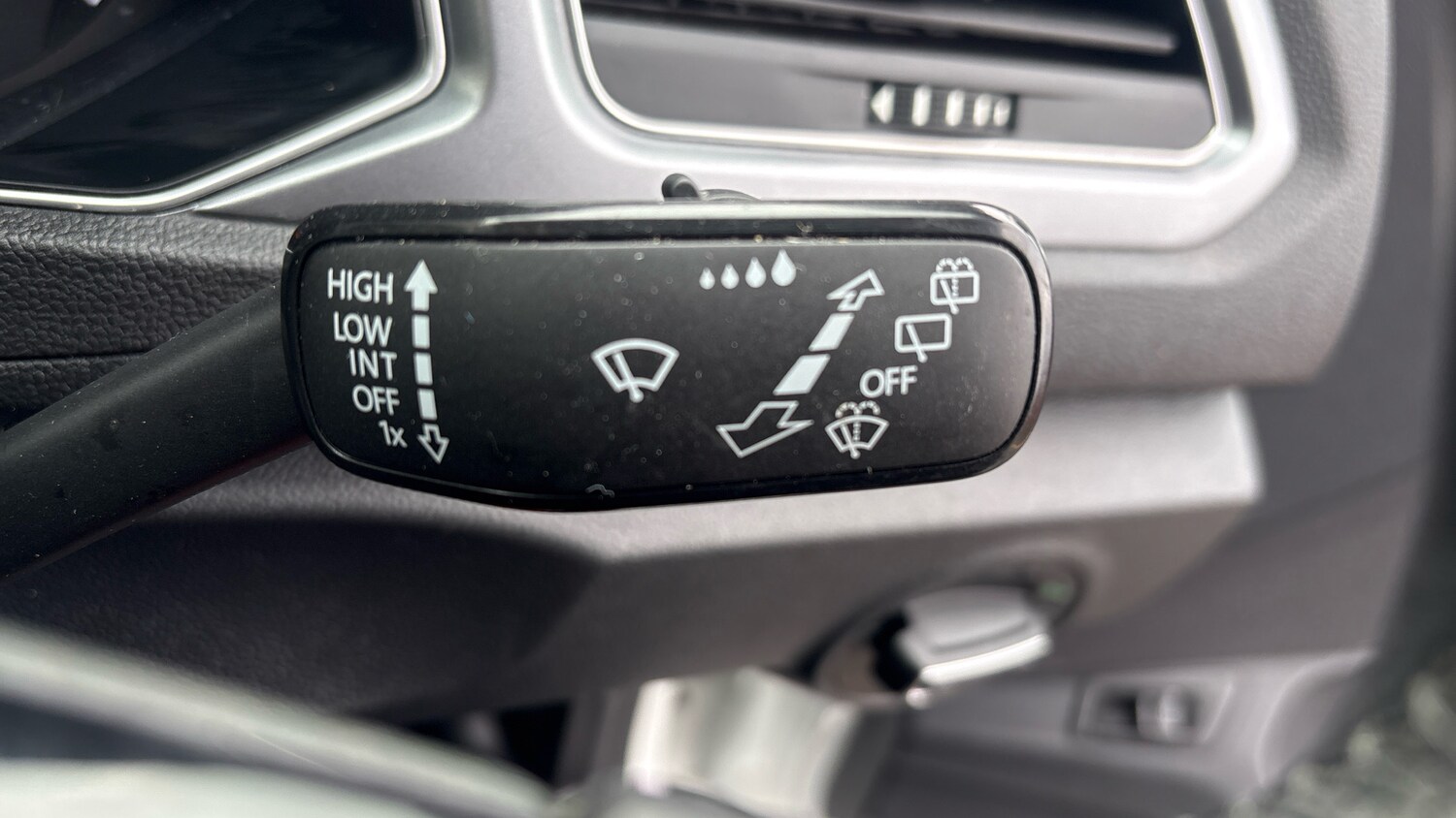 Used Volkswagen T-Roc 2021 for sale - 77651045: Photo 34