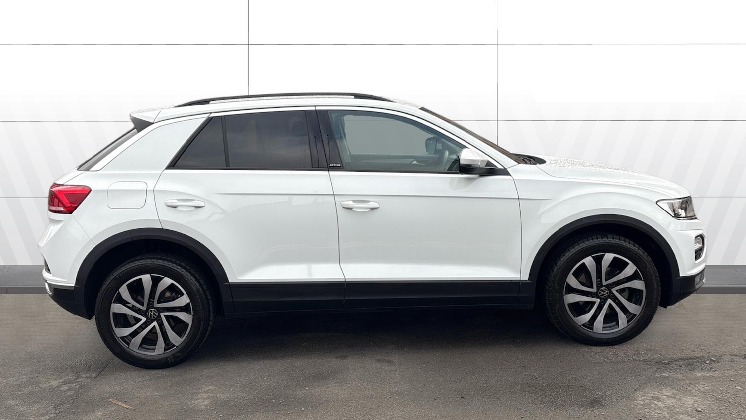 Used Volkswagen T-Roc 2021 for sale - 77651045: Photo 5