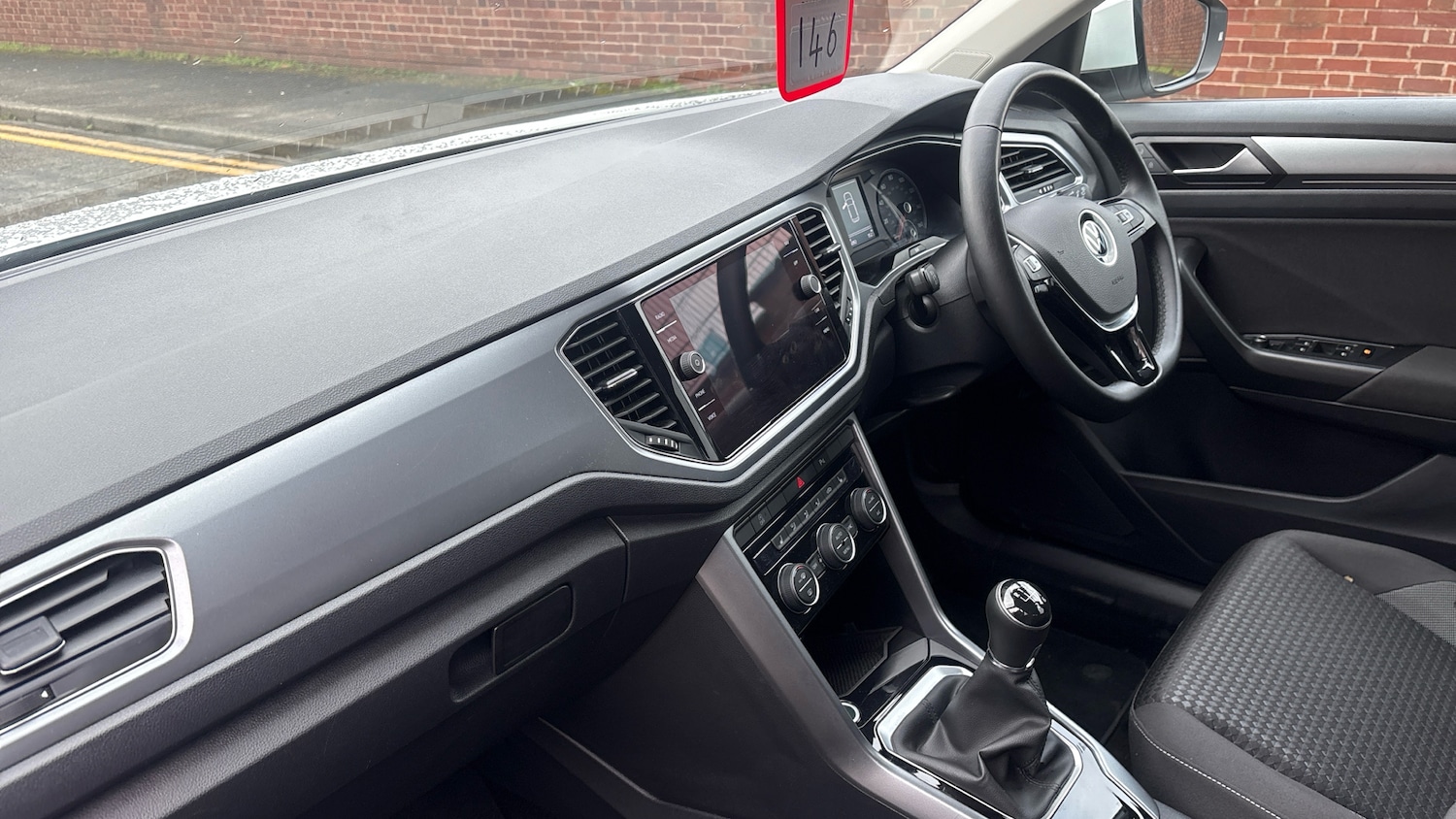 Used Volkswagen T-Roc 2021 for sale - 77651045: Photo 9