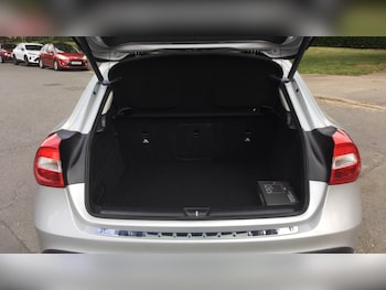 Used Mercedes-Benz GLA 2017 for sale - 78802058: Photo