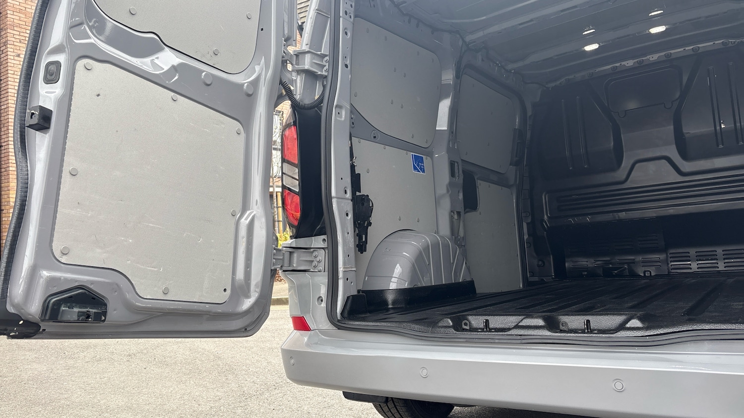 Used Ford Transit Custom 2024 for sale - 77990483: Photo 40