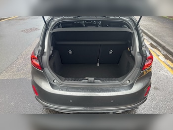 Used Ford Fiesta 2022 for sale - 77628801: Photo