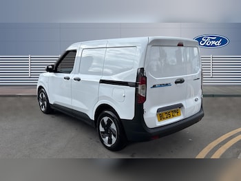 Used Ford Transit Courier 2025 for sale - 76265890: Photo