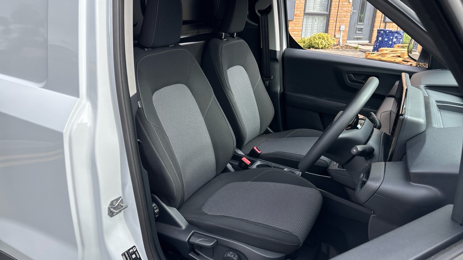 Used Ford Transit Courier 2025 for sale - 76265890: Photo 39