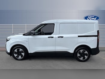 Used Ford Transit Courier 2025 for sale - 76265890: Photo