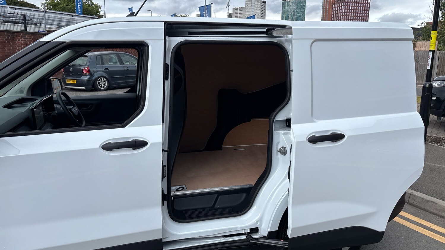 Used Ford Transit Courier 2025 for sale - 76265890: Photo 5