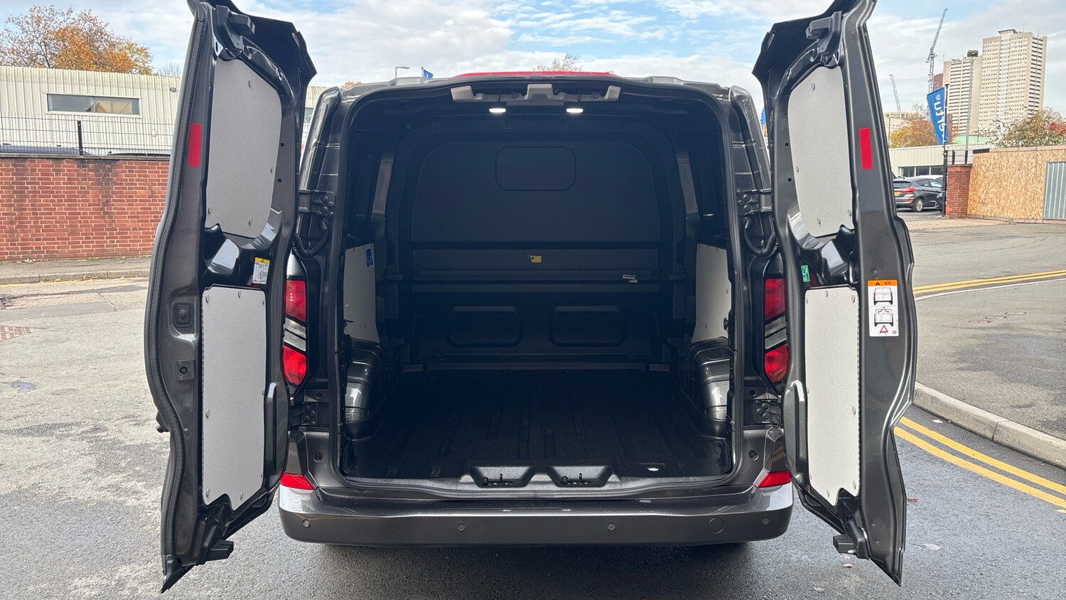 Used Ford Transit Custom 2025 for sale - 76504865: Photo 3