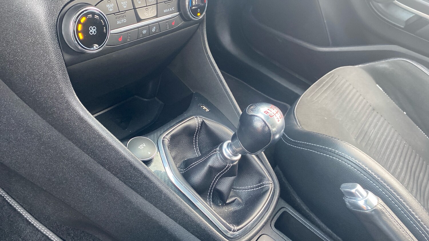 Used Ford Fiesta 2019 for sale - 76932115: Photo 13