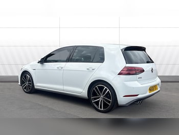 Used Volkswagen Golf 2018 for sale - 78814091: Photo