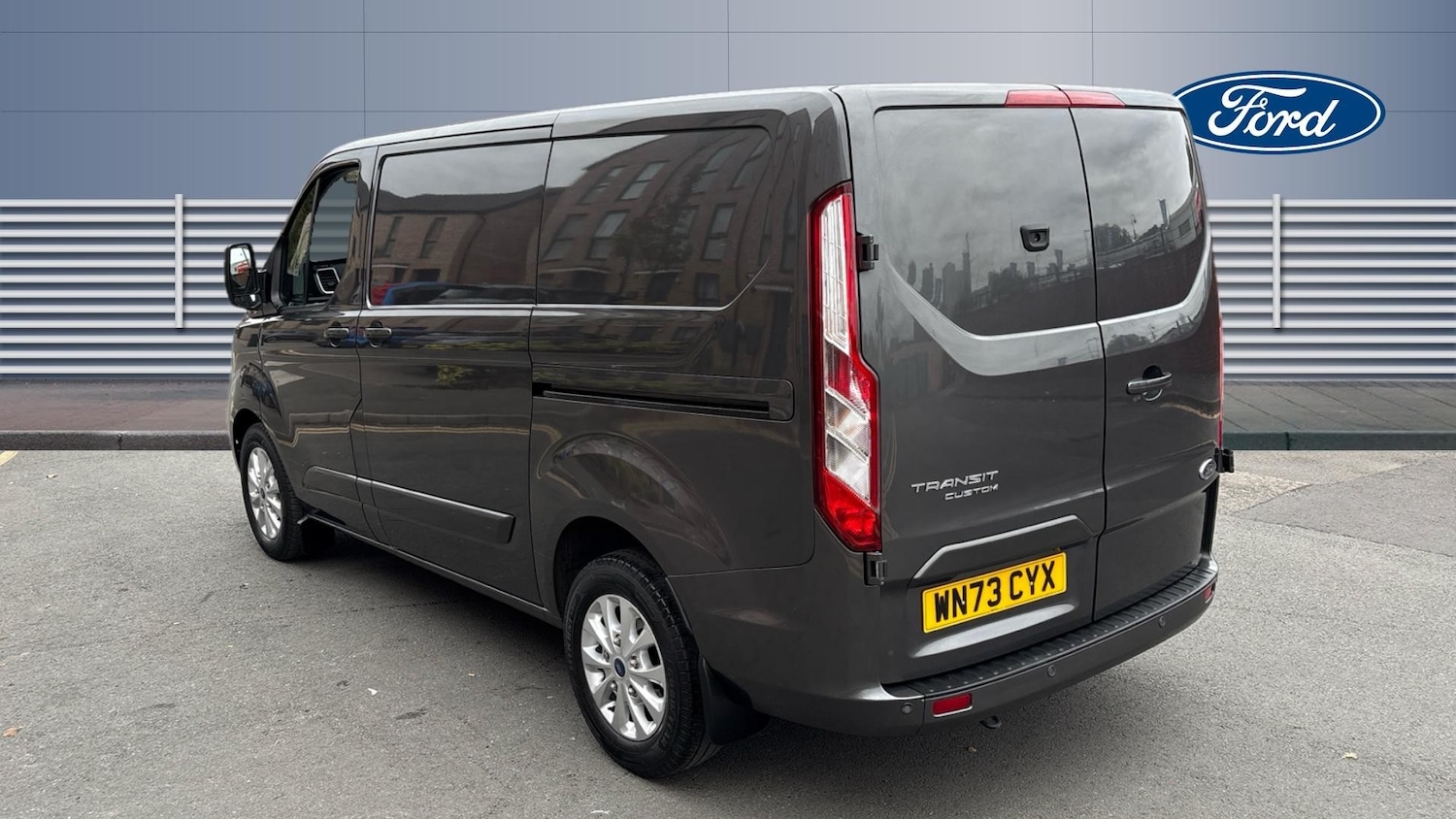 Used Ford Transit Custom 2023 for sale - 76299285: Photo 2