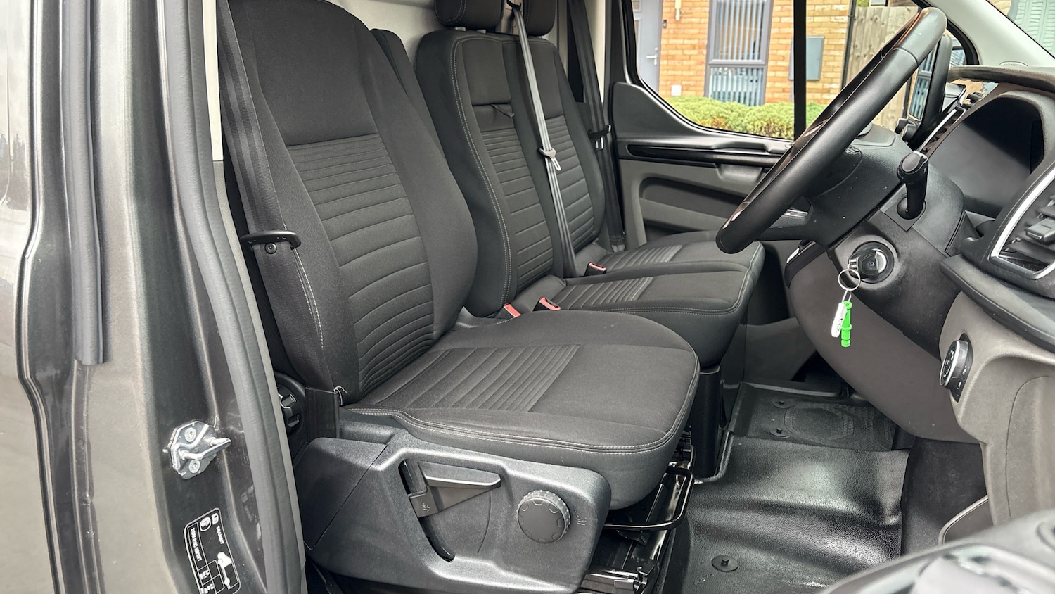 Used Ford Transit Custom 2023 for sale - 76299285: Photo 29
