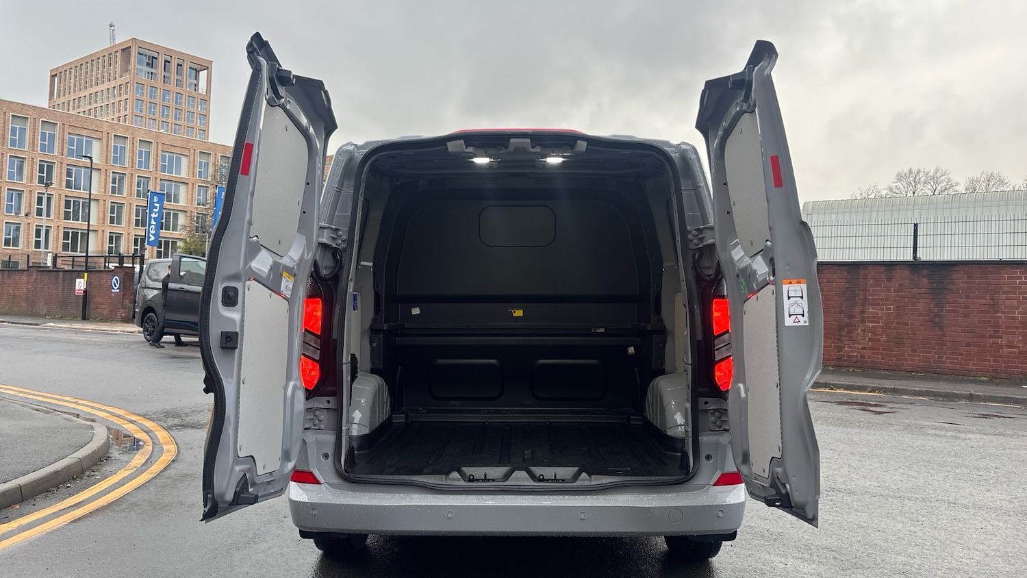 Used Ford Transit Custom 2025 for sale - 76541286: Photo 3