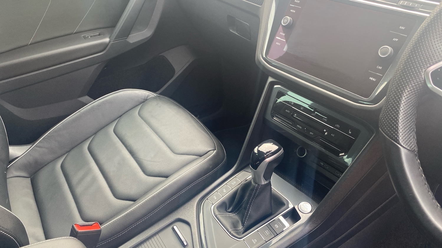 Used Volkswagen Tiguan 2023 for sale - 76449538: Photo 14