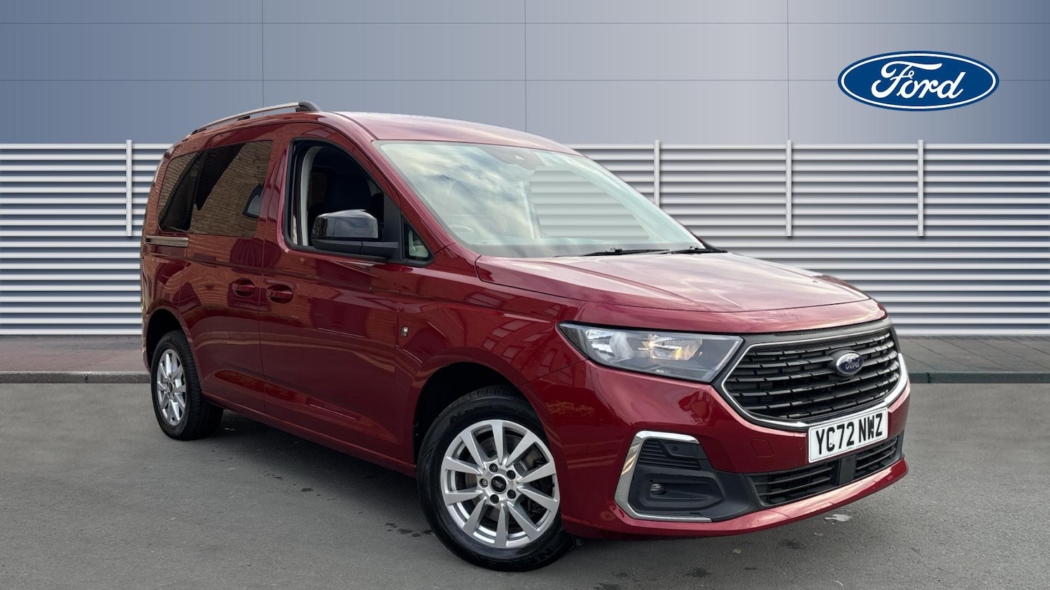 Used Ford Tourneo Connect 2022 for sale - 76219637: Photo 1