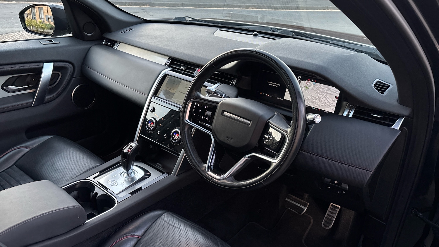 Used Land Rover Discovery Sport 2021 for sale - 76766853: Photo 11