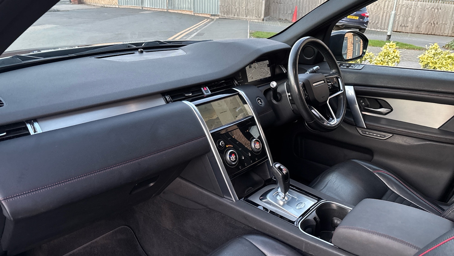 Used Land Rover Discovery Sport 2021 for sale - 76766853: Photo 9