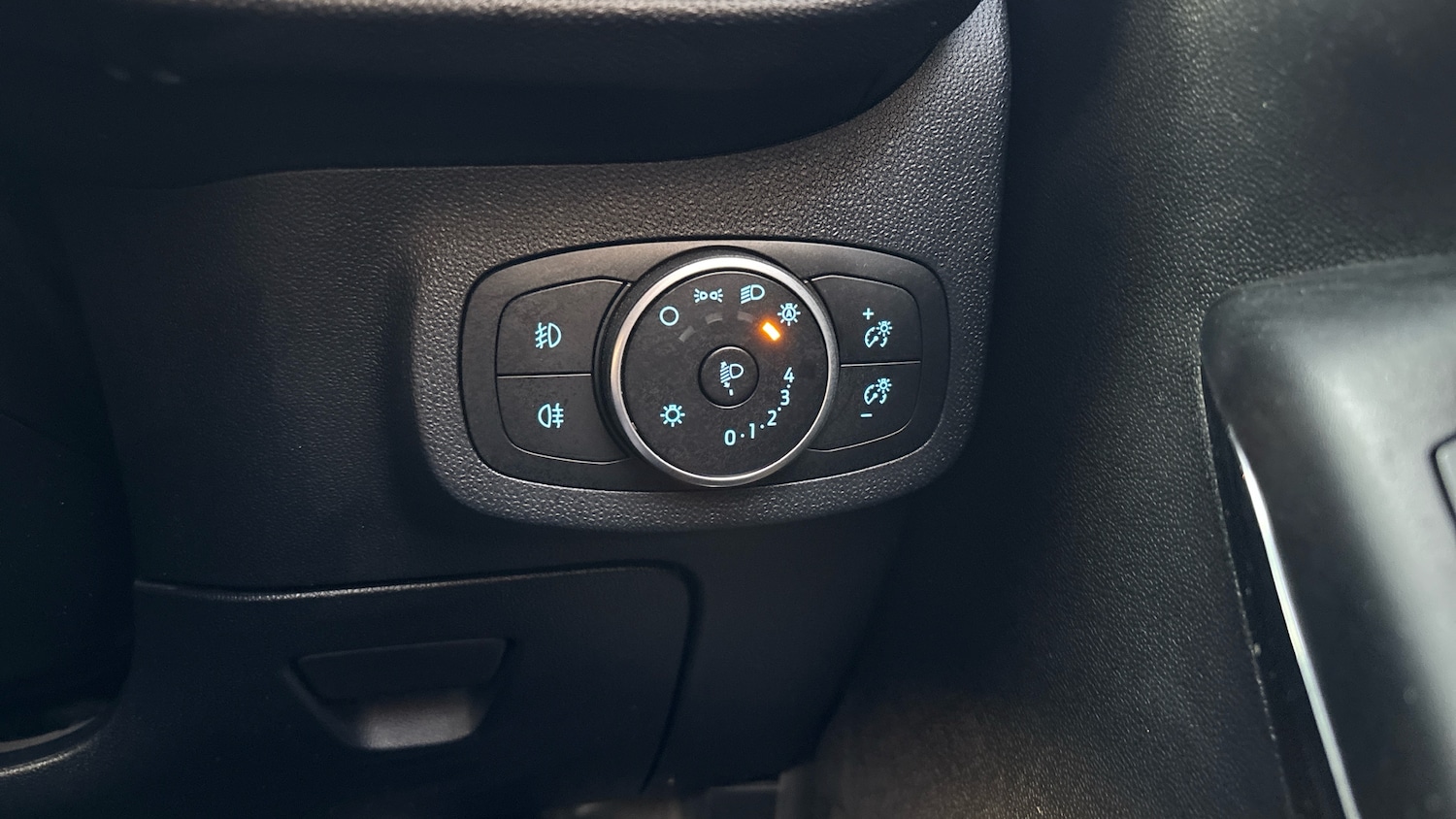 Used Ford Fiesta 2021 for sale - 76580673: Photo 28