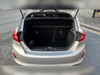 Used Ford Fiesta 2021 for sale - 76580673: Photo