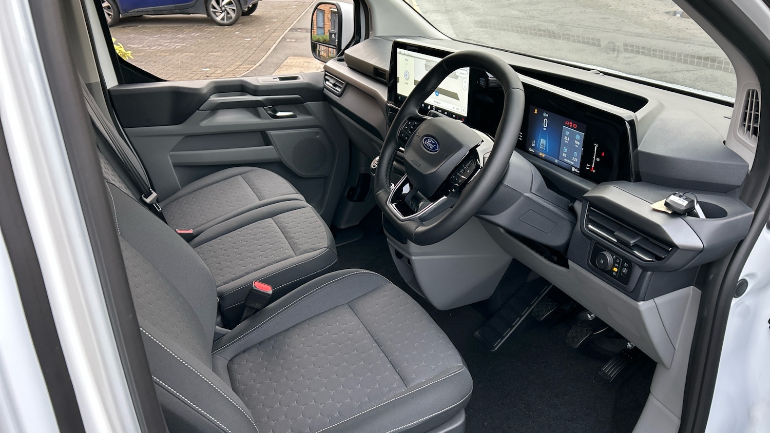 Used Ford Tourneo Custom 2026 for sale - 78155273: Photo 6