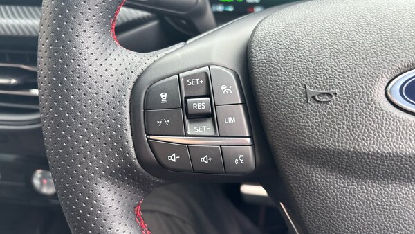 Used Ford Kuga 2025 for sale - 75453888: Photo 40