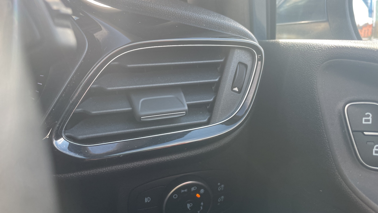 Used Ford Fiesta 2019 for sale - 77951402: Photo 28