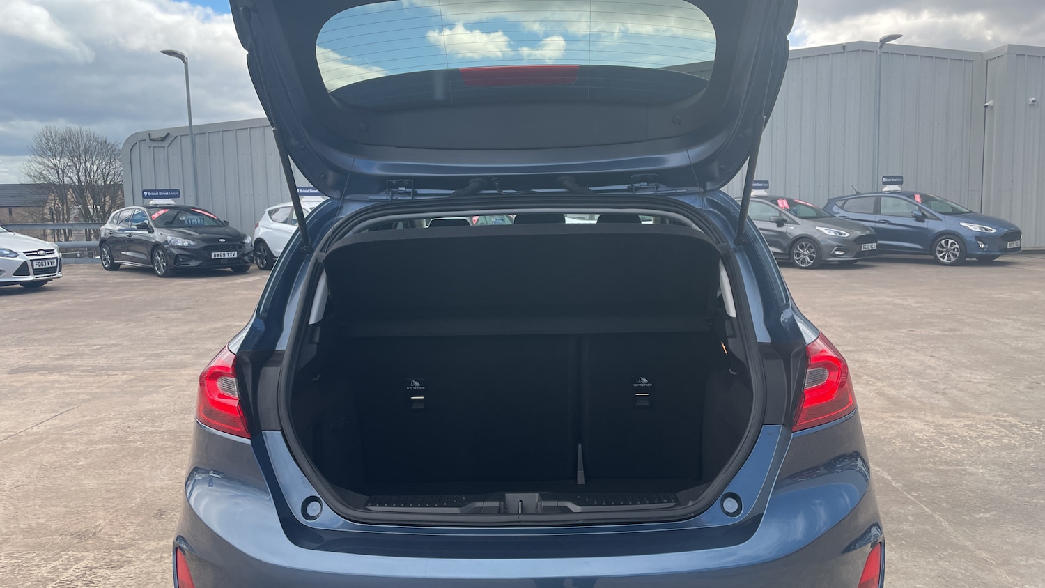 Used Ford Fiesta 2019 for sale - 77951402: Photo 4