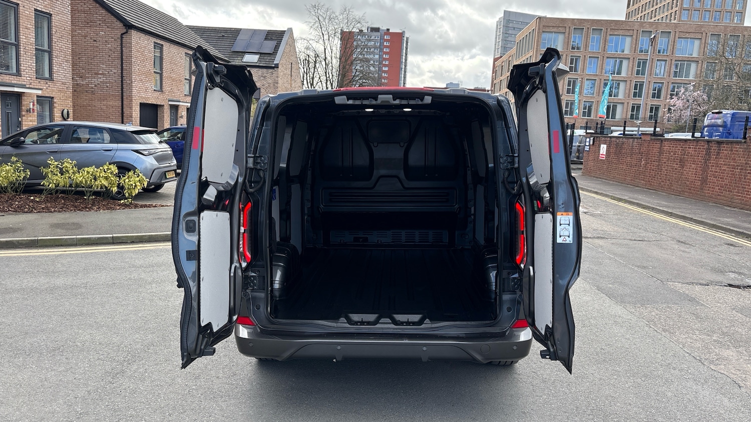 Used Ford Transit Custom 2024 for sale - 77893230: Photo 3