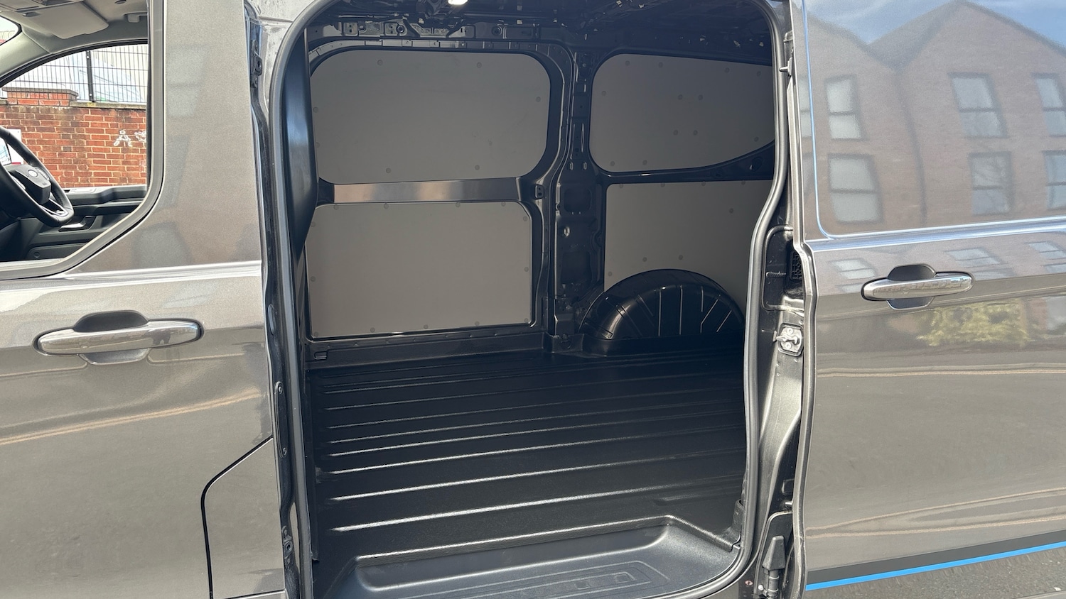 Used Ford Transit Custom 2024 for sale - 77893230: Photo 5