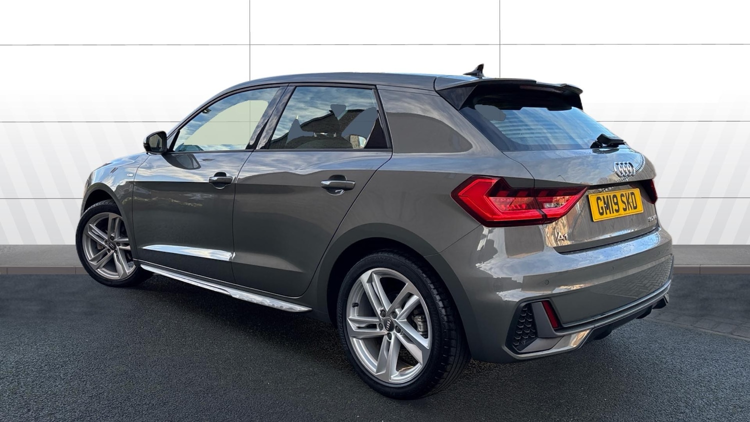 Used Audi A1 2019 for sale - 77363893: Photo 2