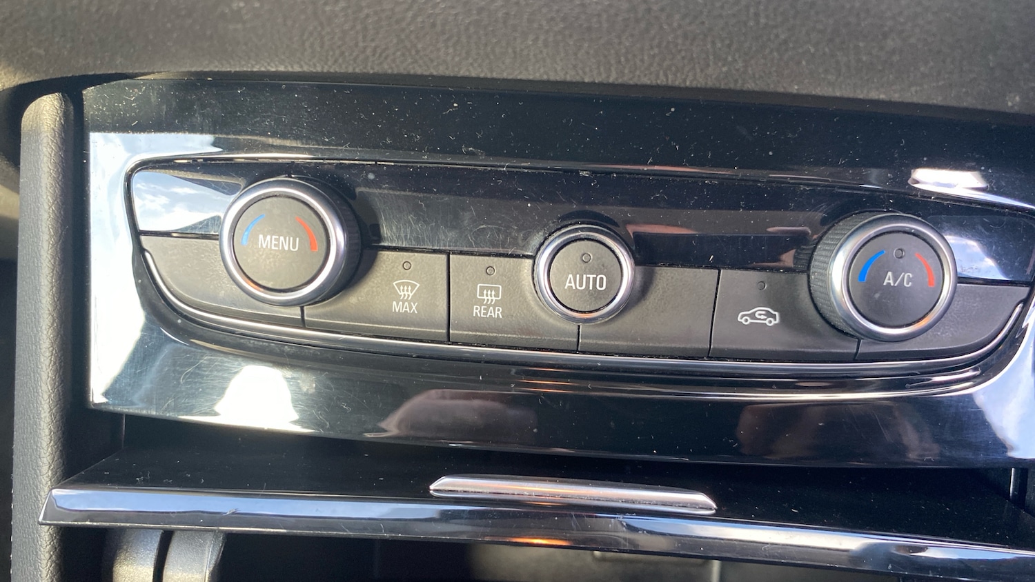 Used Vauxhall Grandland X 2019 for sale - 76444340: Photo 39