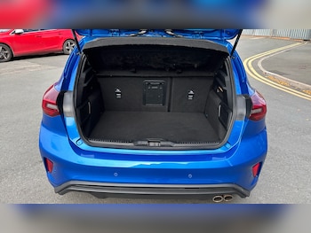 Used Ford Focus 2022 for sale - 76106933: Photo 4