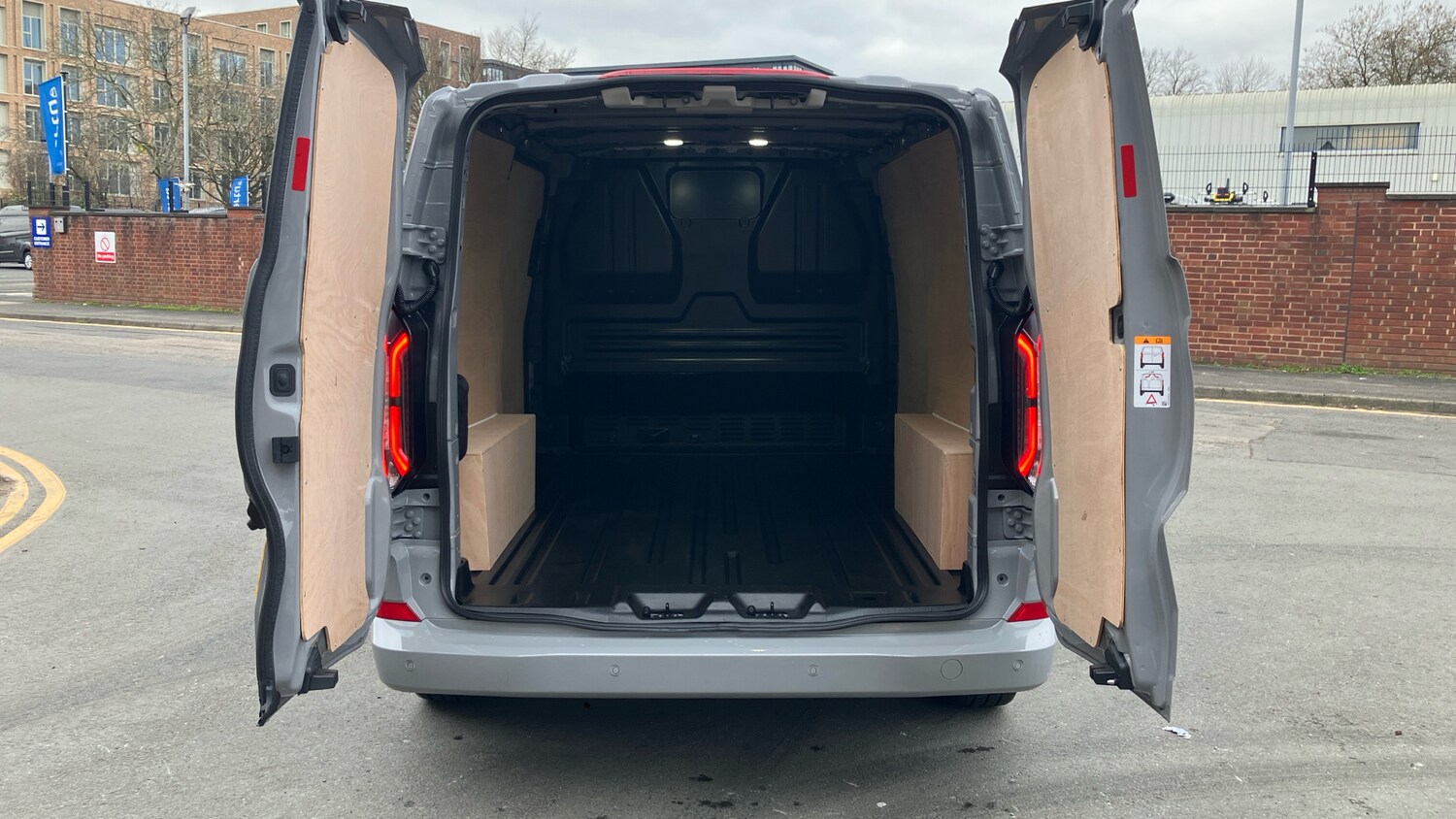 Used Ford Transit Custom 2025 for sale - 77663344: Photo 3