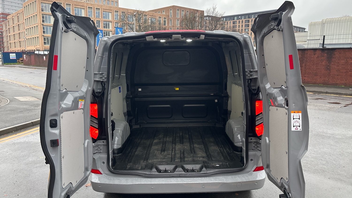 Used Ford Transit Custom 2025 for sale - 76566202: Photo 3