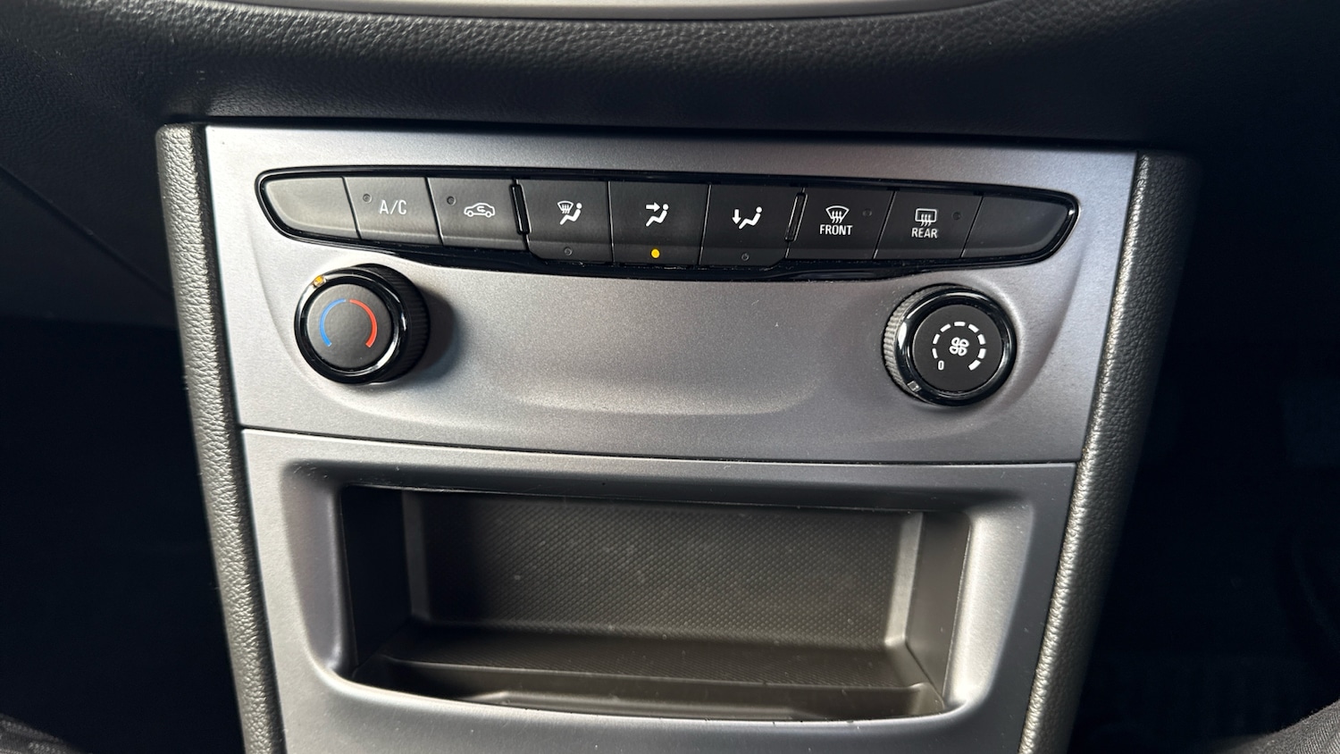Used Vauxhall Astra 2019 for sale - 76366271: Photo 24