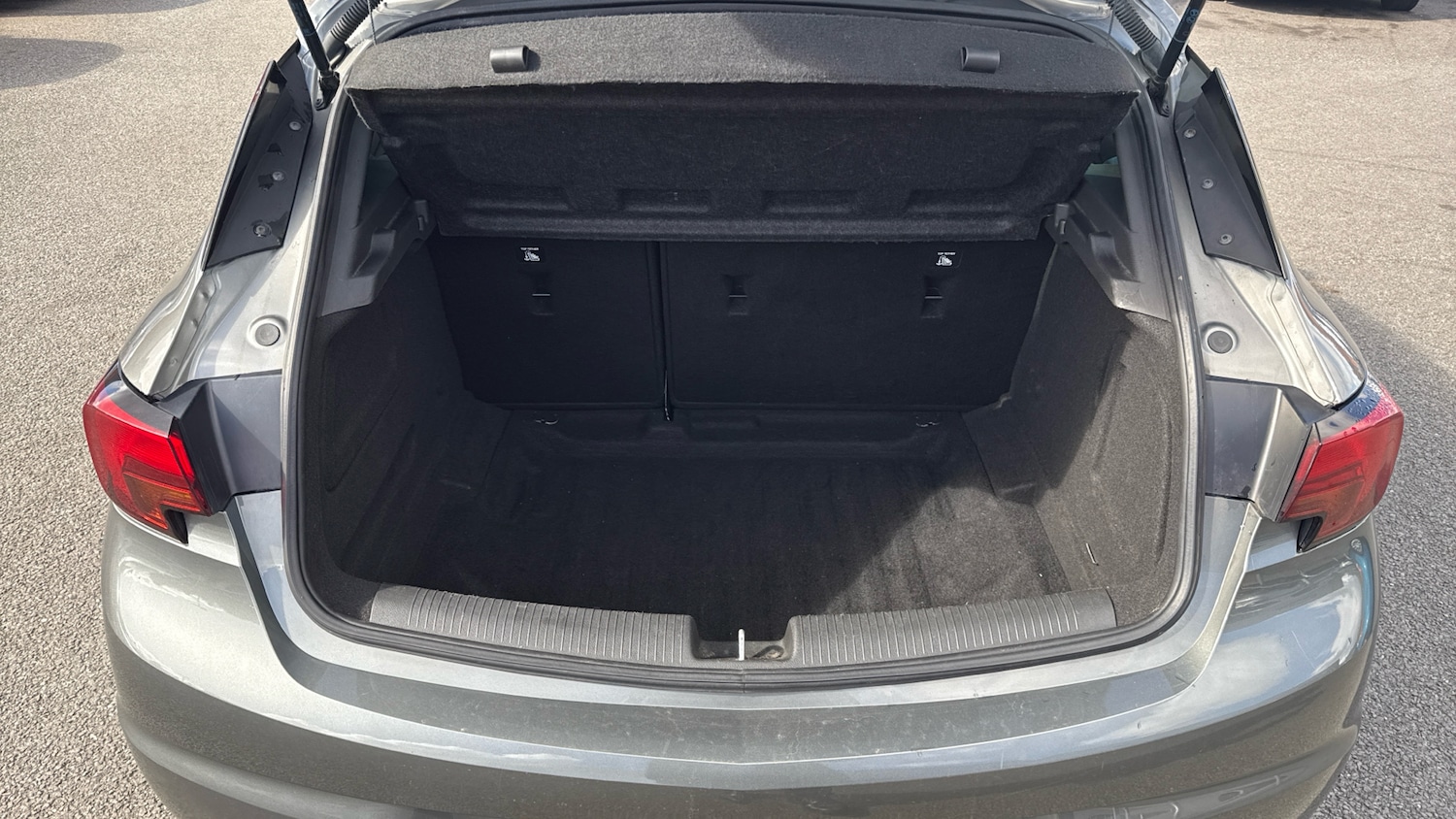 Used Vauxhall Astra 2019 for sale - 76366271: Photo 4