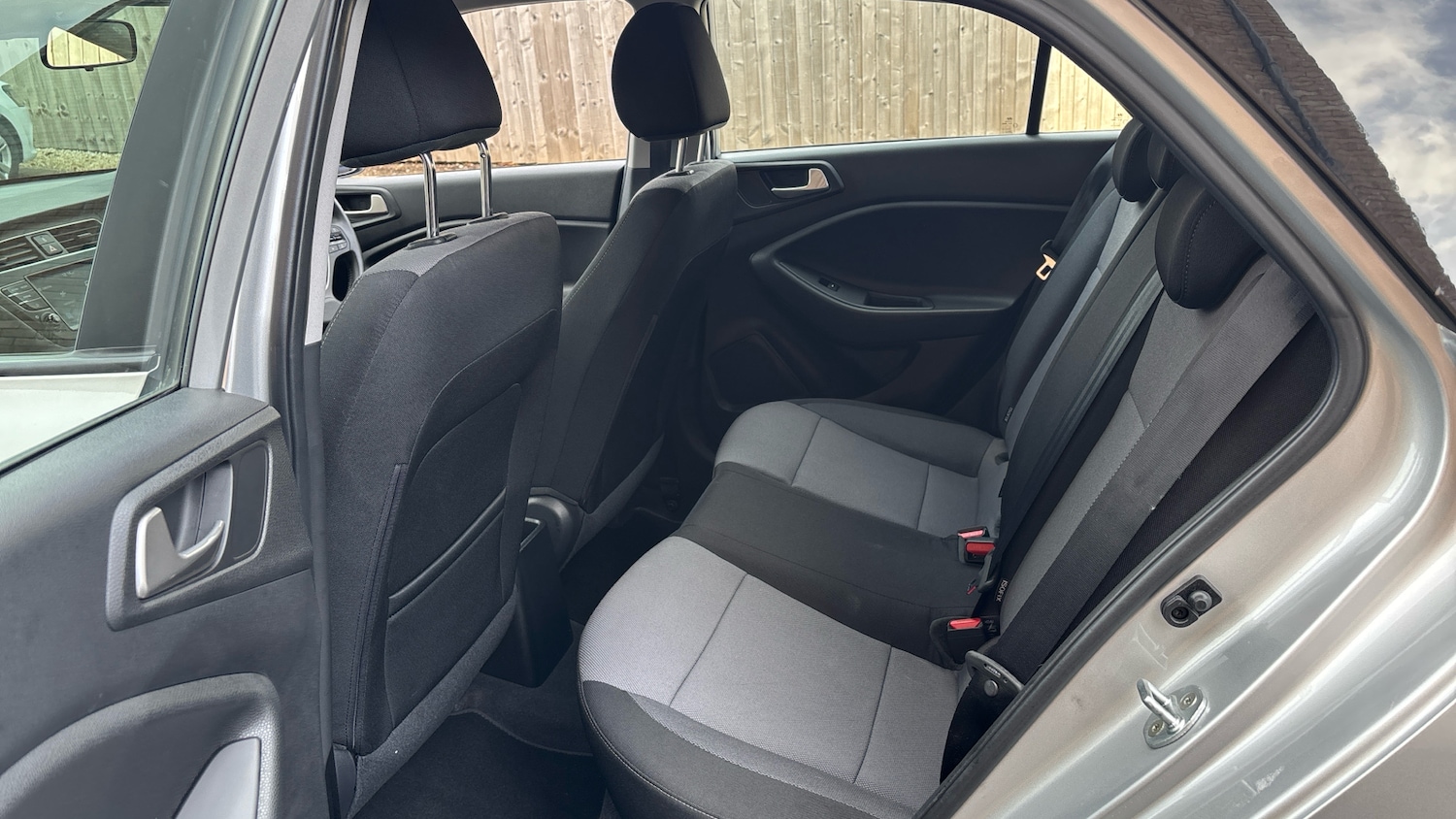 Used Hyundai i20 2020 for sale - 76576507: Photo 16