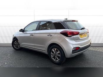 Used Hyundai i20 2020 for sale - 76576507: Photo