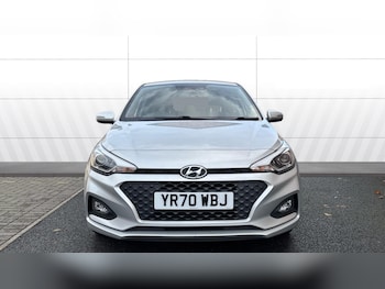 Used Hyundai i20 2020 for sale - 76576507: Photo