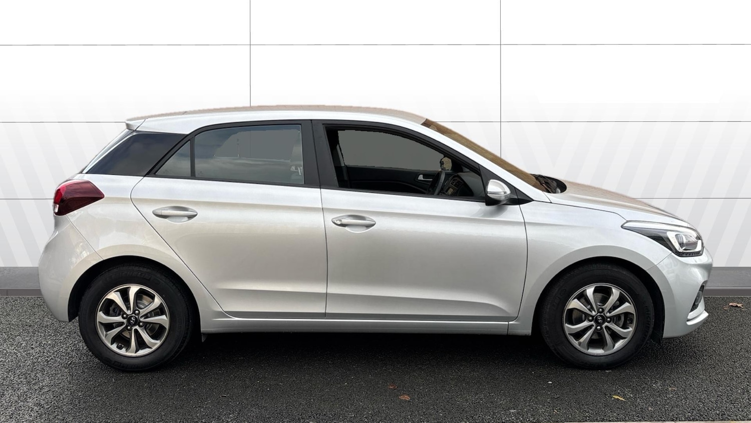 Used Hyundai i20 2020 for sale - 76576507: Photo 5