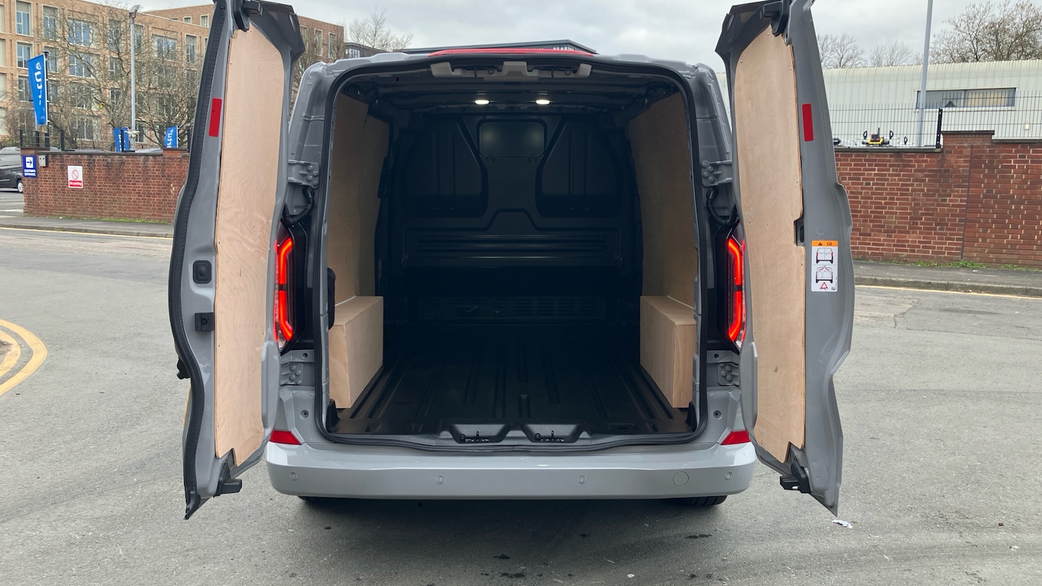 Used Ford Transit Custom 2025 for sale - 77228110: Photo 3