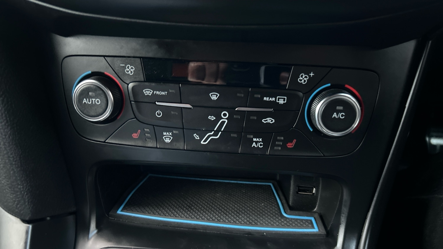 Used Ford Focus 2017 for sale - 76436476: Photo 29