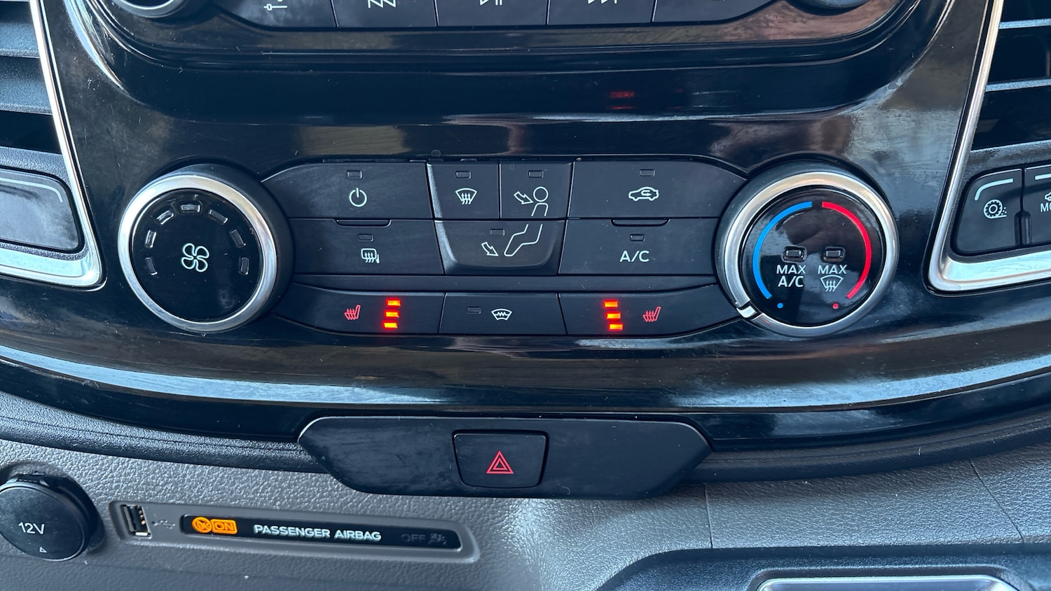 Used Ford Transit Custom 2023 for sale - 77945323: Photo 26