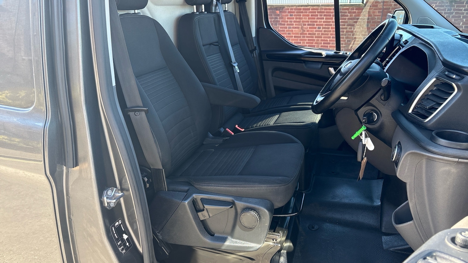 Used Ford Transit Custom 2023 for sale - 77945323: Photo 29