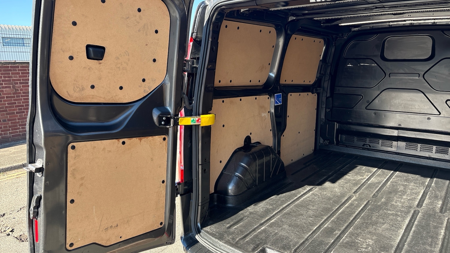 Used Ford Transit Custom 2023 for sale - 77945323: Photo 40