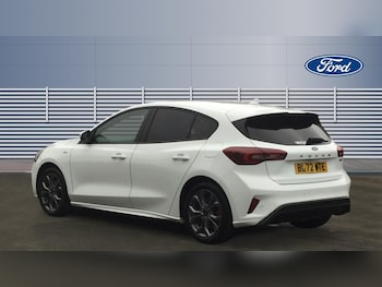 Used Ford Focus 2022 for sale - 77790100: Photo