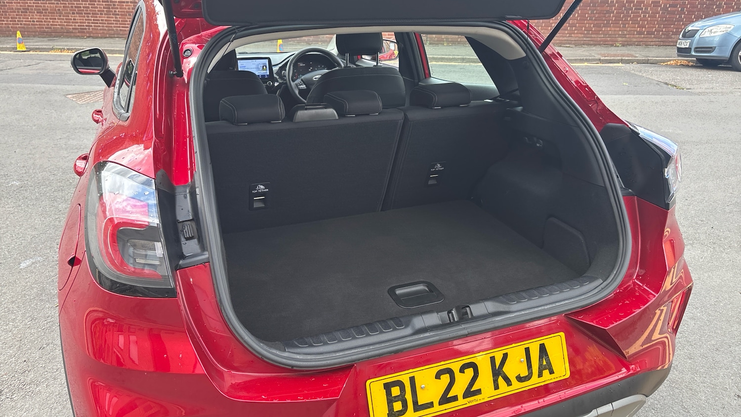 Vehicle 27