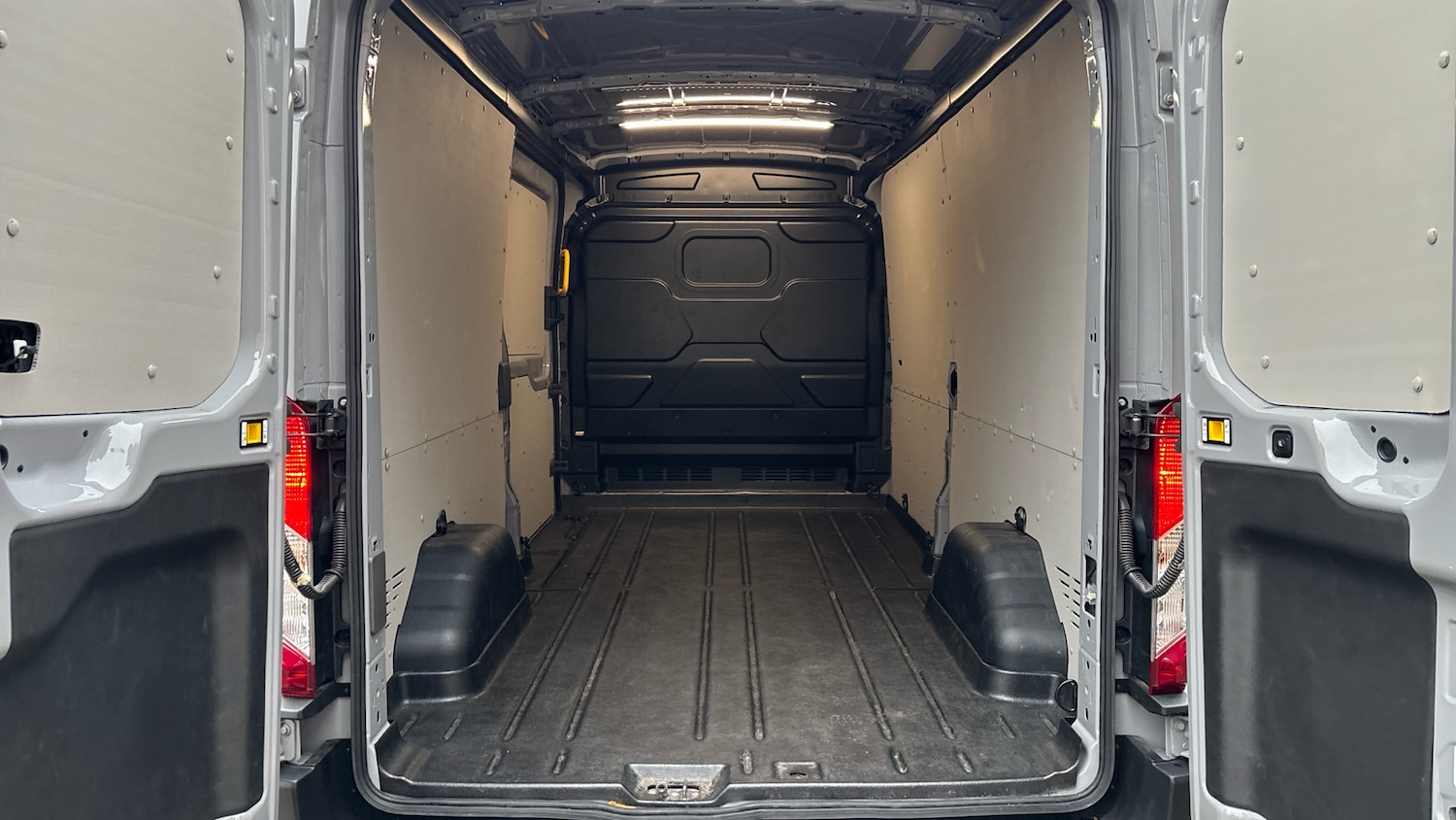 Used Ford Transit 2024 for sale - 76719204: Photo 12